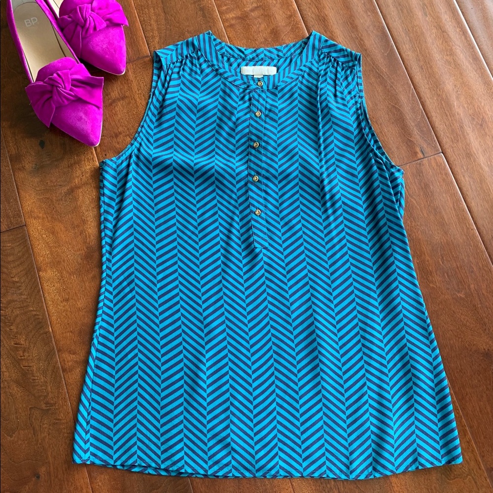 100% silk Banana Republic Sleeveless Blouse